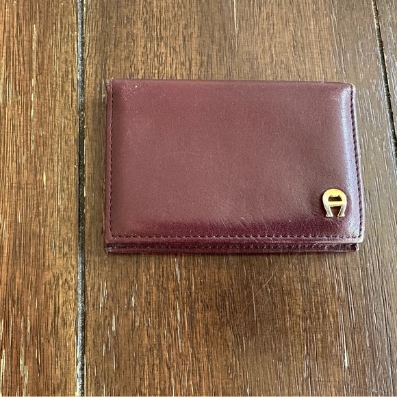 Vintage Etienne Aigner bi fold wallet - Picture 1 of 12